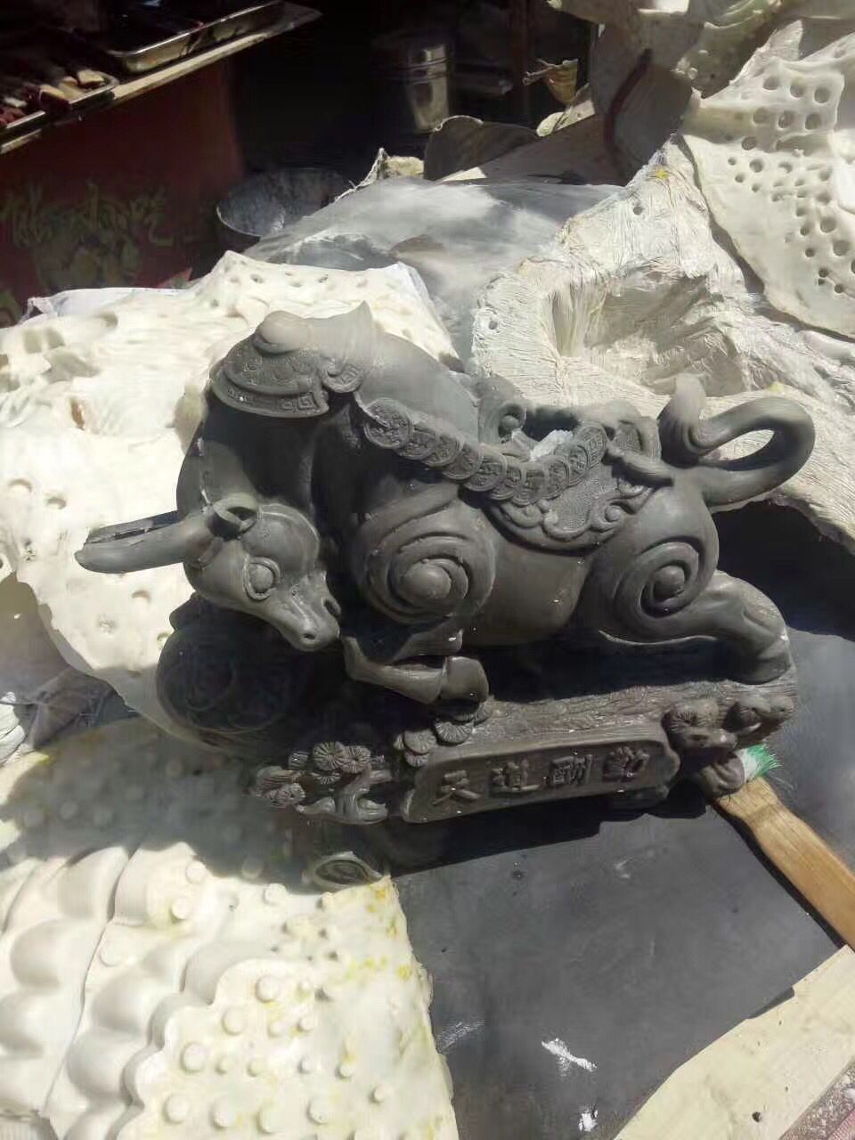 如何使用工業級模具硅膠制作模具？